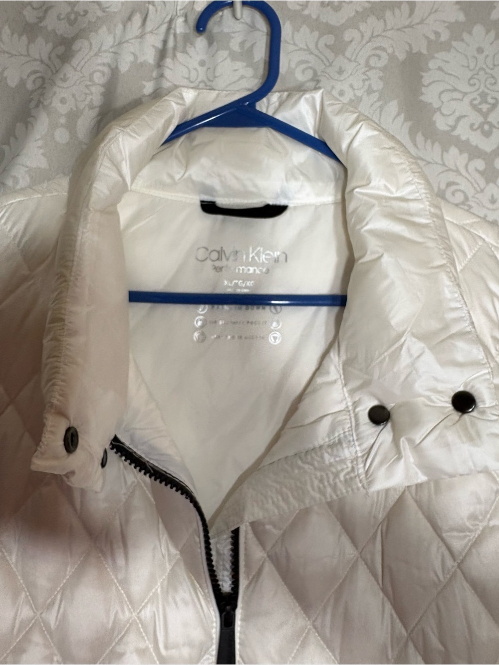 Calvin Klein “Performance” Down Vest XL New without Tags - Picture 8 of 12